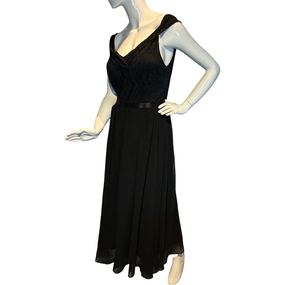 Bbonlinedress Elegant Black Maxi Lace Evening Dress